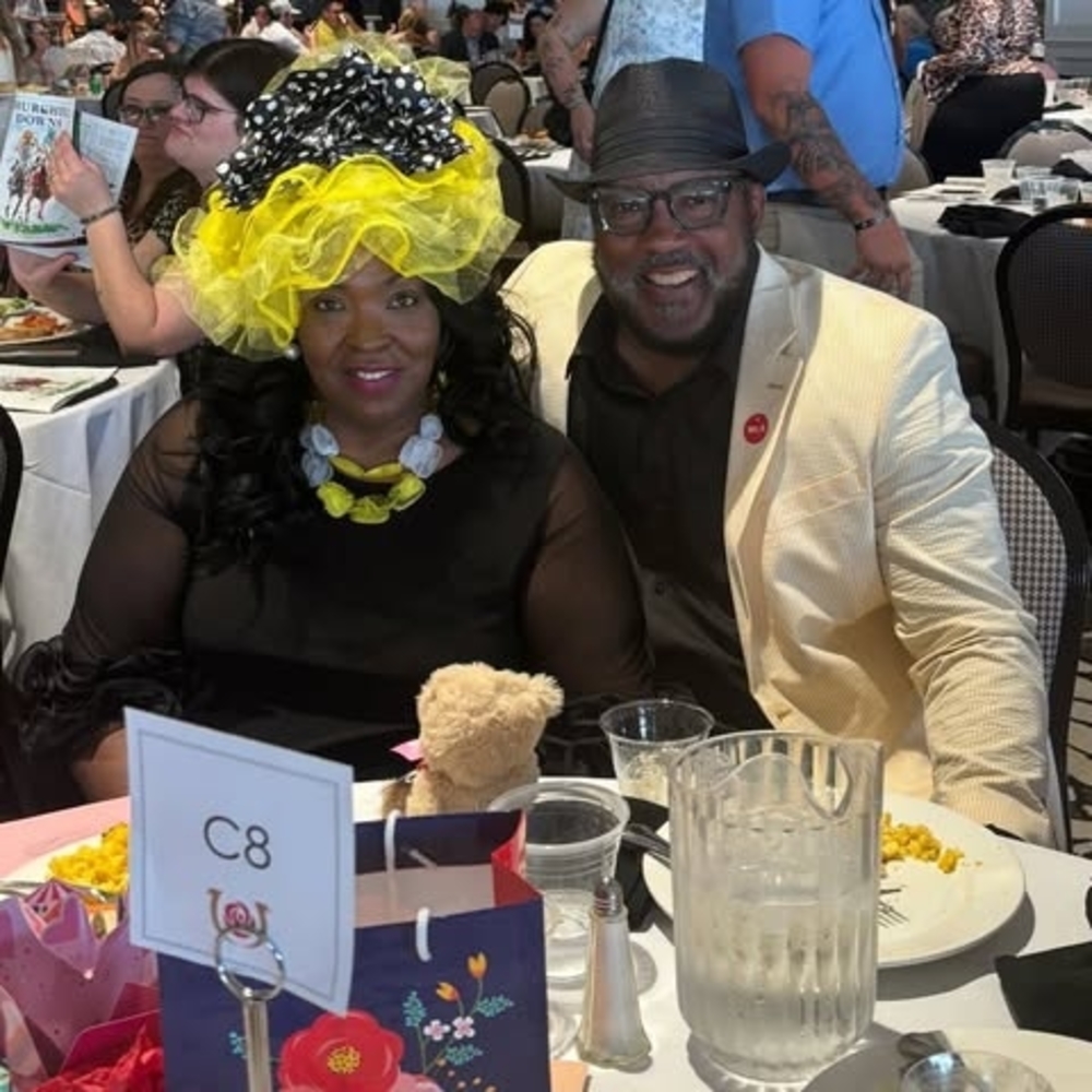 Meet your Posher, Sandy